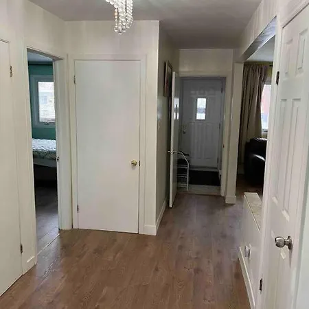 New Renovated Peaceful Apartment With Parking Montreal Exterior photo